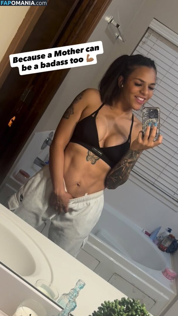 Amber Reacts / amber walker / ambercharity5 Nud OnlyFans  Fotografie scursă #7