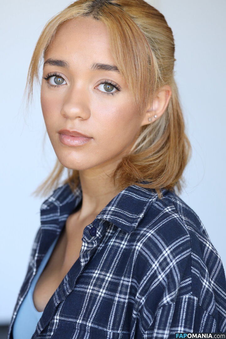 Amirah J Nud OnlyFans  Fotografie scursă #5