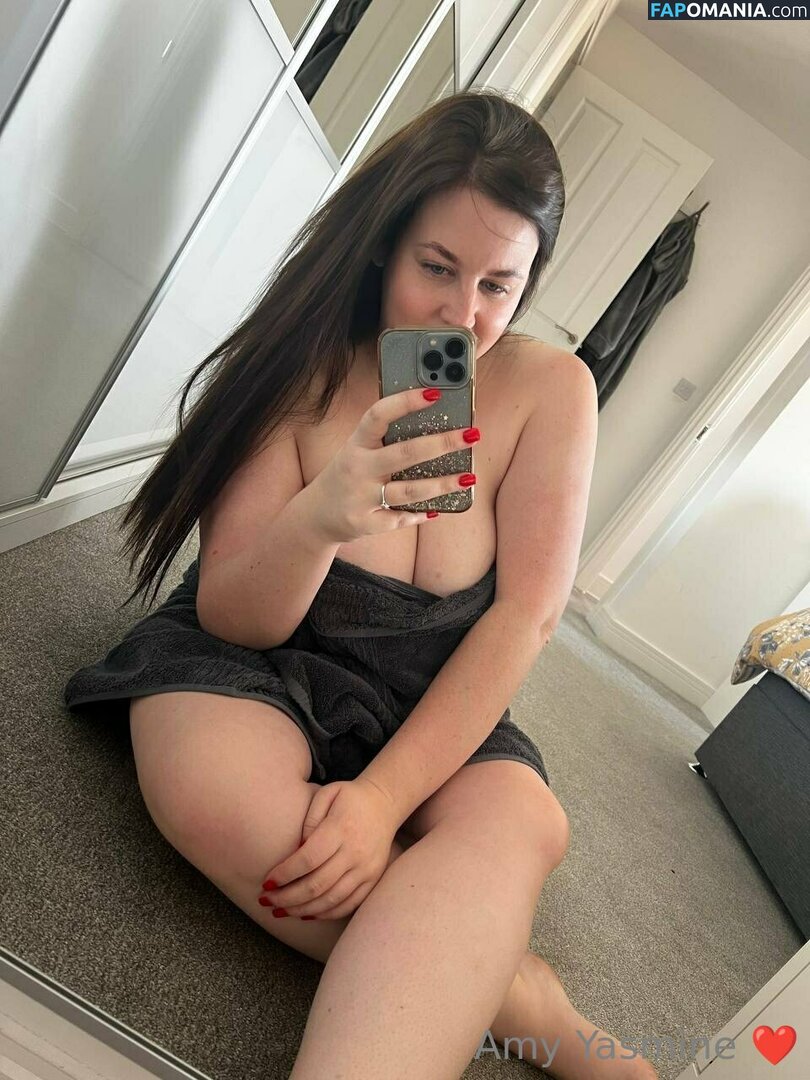 amy-yasmine / amyyasmine_ Nud OnlyFans  Fotografie scursă #9