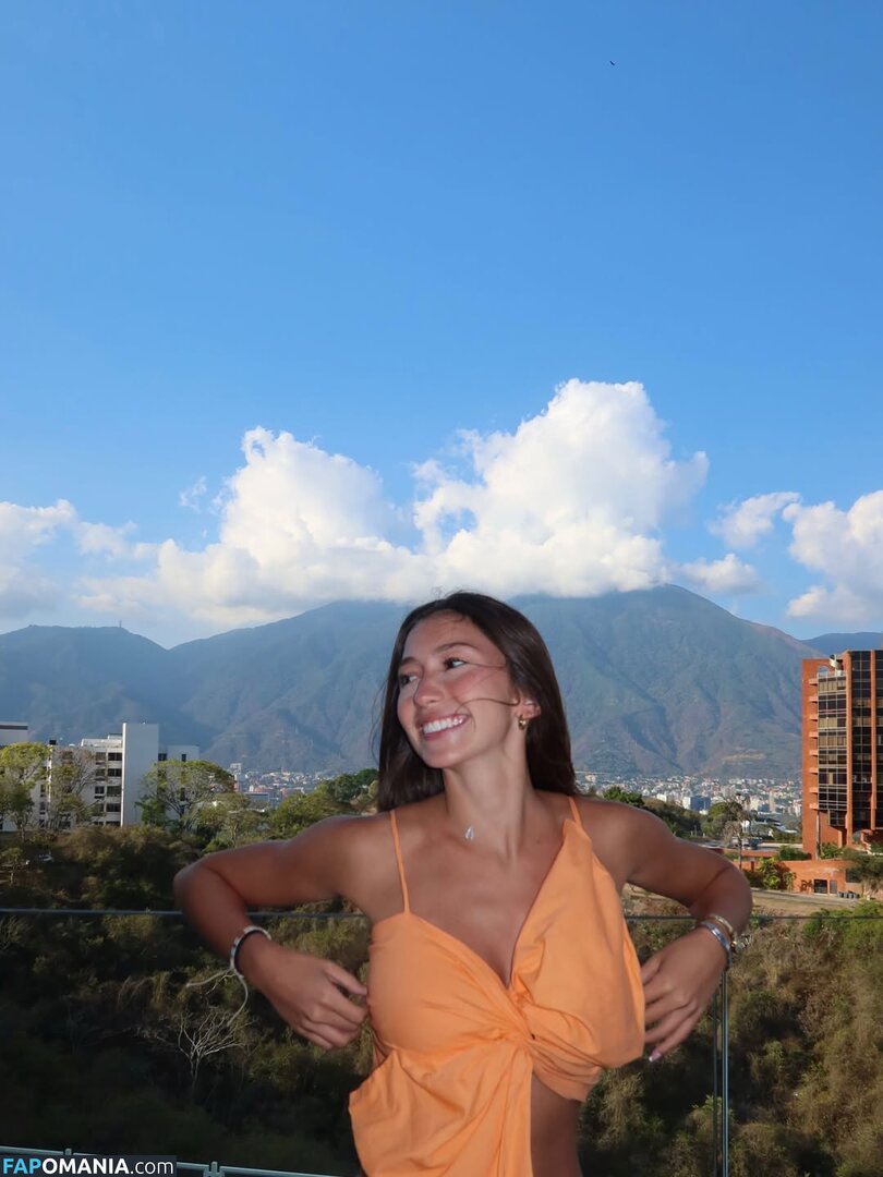 Ana Pacella / Anabarbara1108 / anachuii Nud OnlyFans  Fotografie scursă #2