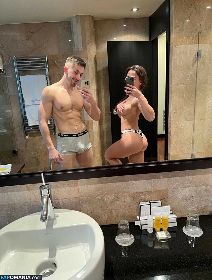 Andrea Rojo RedMil / andreaarojo_ / redmil Nud OnlyFans  Fotografie scursă #10