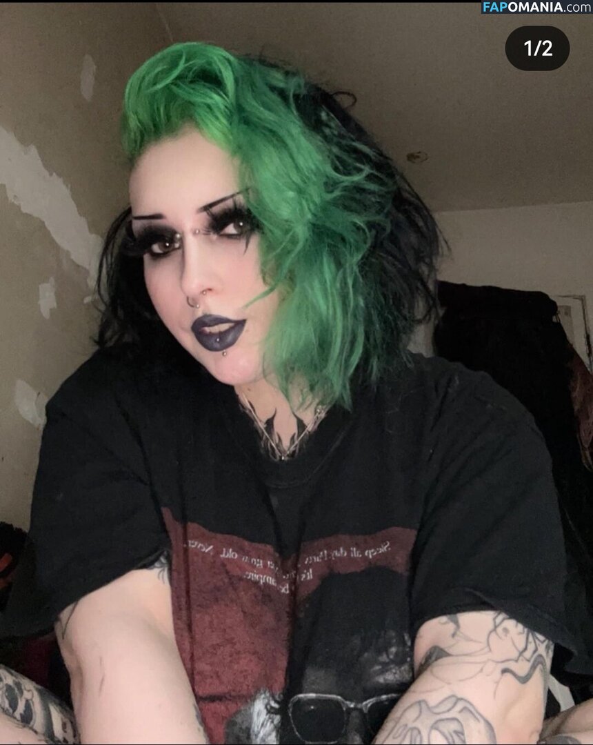 angel_bitxh / angelbitxh_ Nud OnlyFans  Fotografie scursă #1