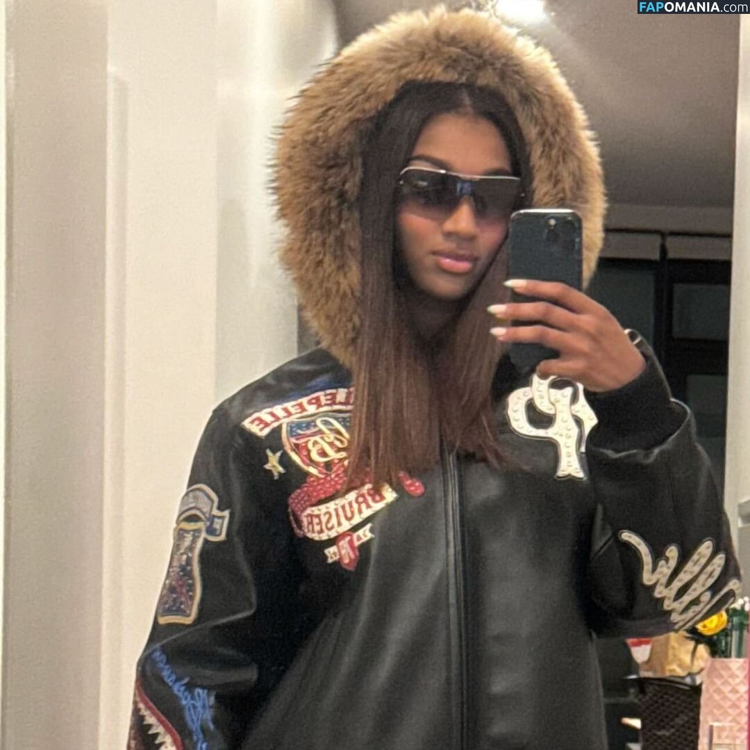 Angel Reese / Reese10Angel / angelreese10 / angelreesecenter Nud OnlyFans  Fotografie scursă #6