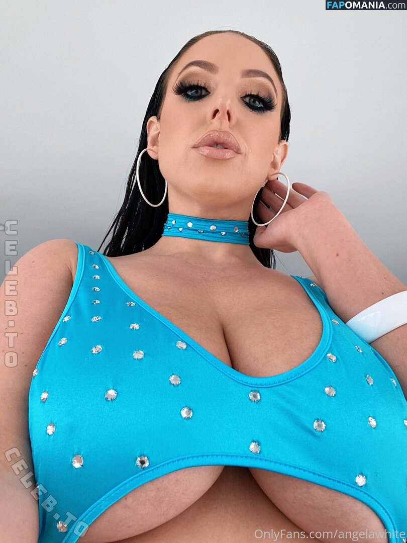 Angela White / angelawhite / angelawhitetv / https: / officialangelawhite / theangelawhite Nud OnlyFans  Fotografie scursă #395