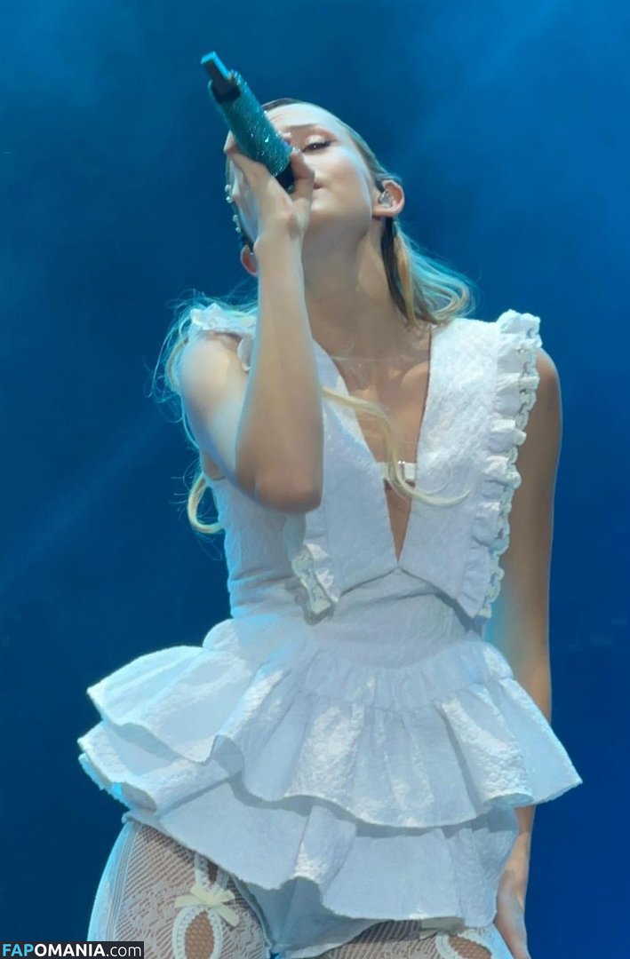 Angèle Nud OnlyFans  Fotografie scursă #19