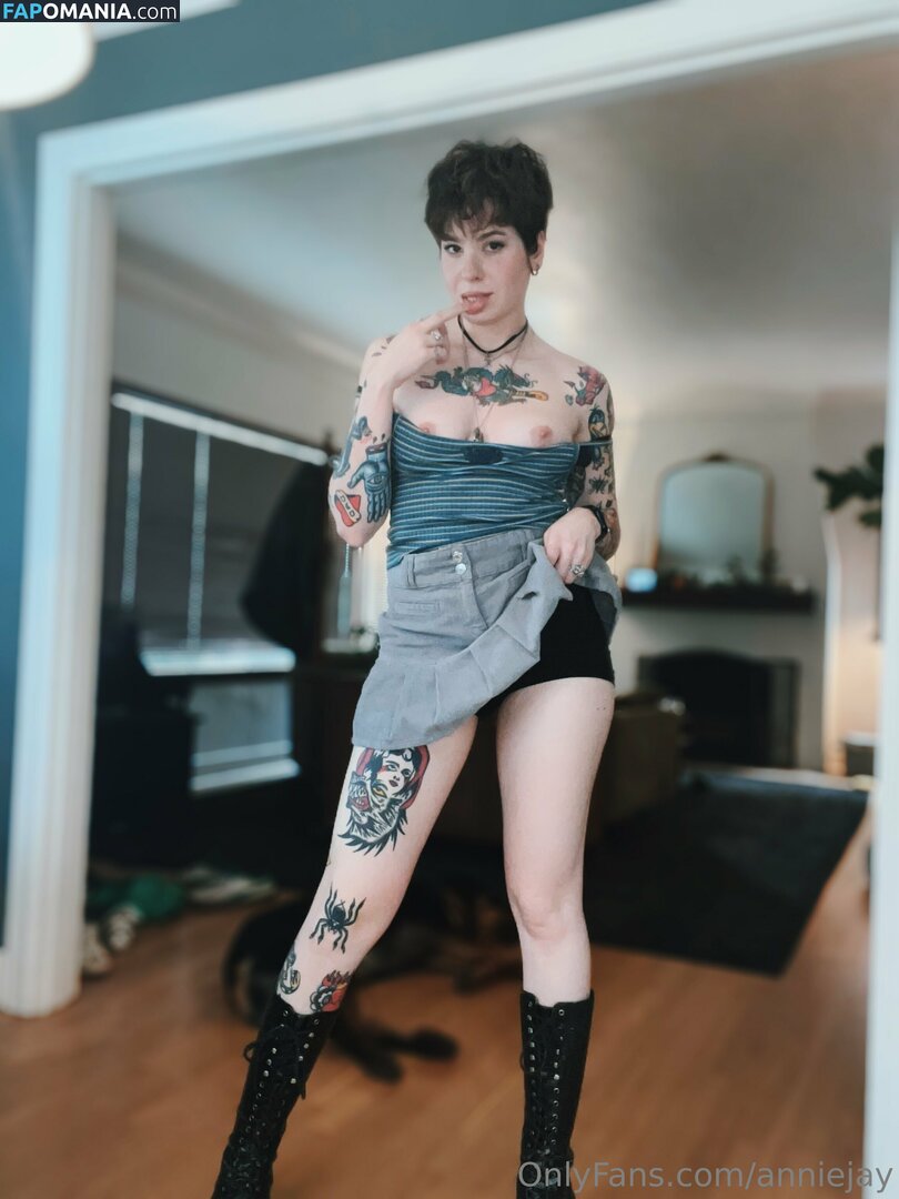 Anisa Jomha / AnisaJomha / AnisaTheGreasy / Annie Jay / anniejay Nud OnlyFans  Fotografie scursă #214