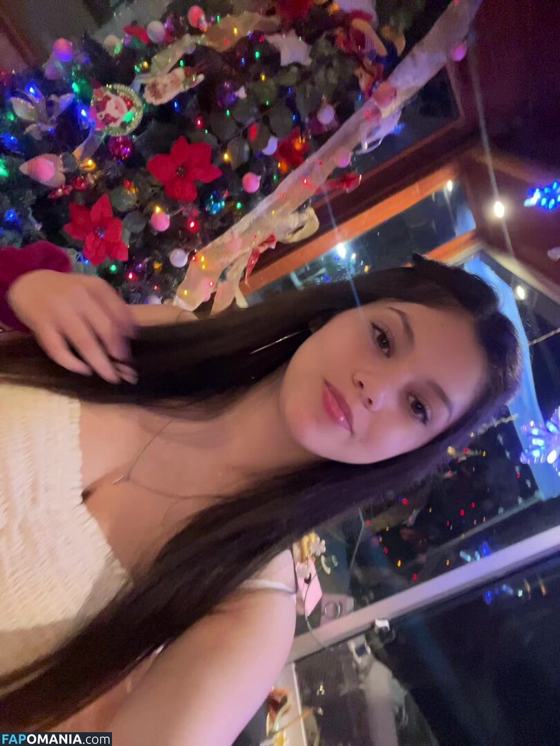 antoniia.blessed / https: Nud OnlyFans  Fotografie scursă #17