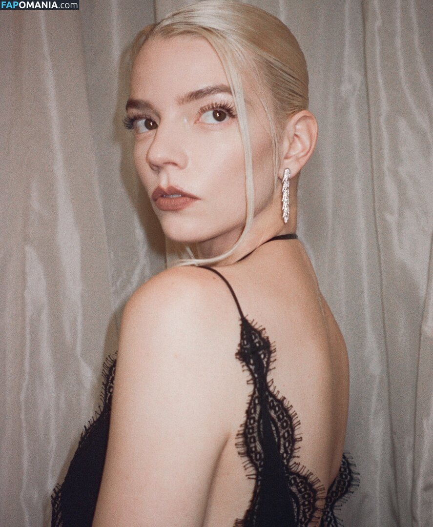 Anya Taylor-Joy / anyataylorjoy / taylorjoyvip Nud OnlyFans  Fotografie scursă #2115