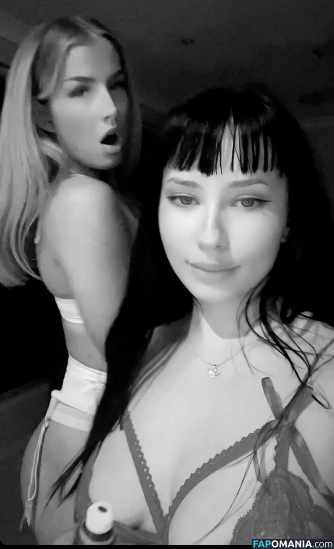 Aprilxo / _oshagracee_ Nud OnlyFans  Fotografie scursă #5