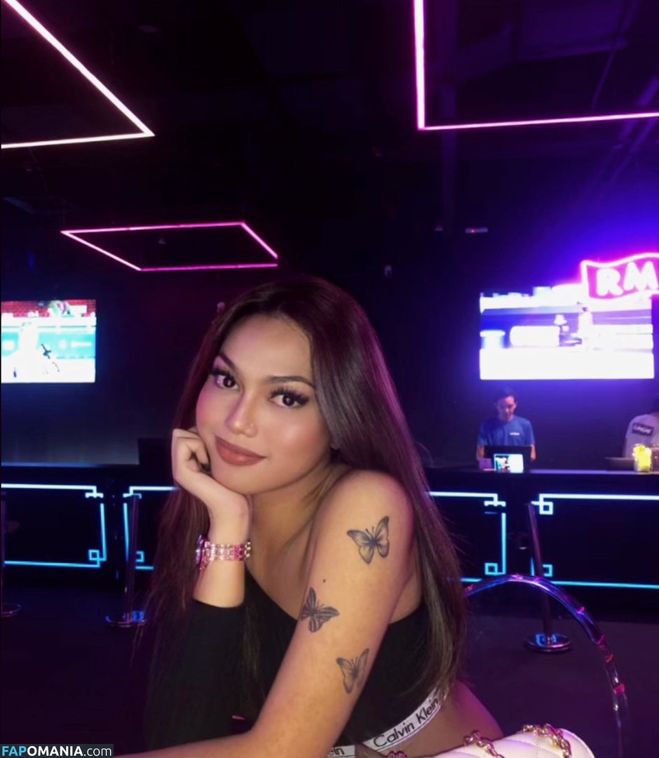 Ariana Tashne / ariana / arianatashnee Nud OnlyFans  Fotografie scursă #3