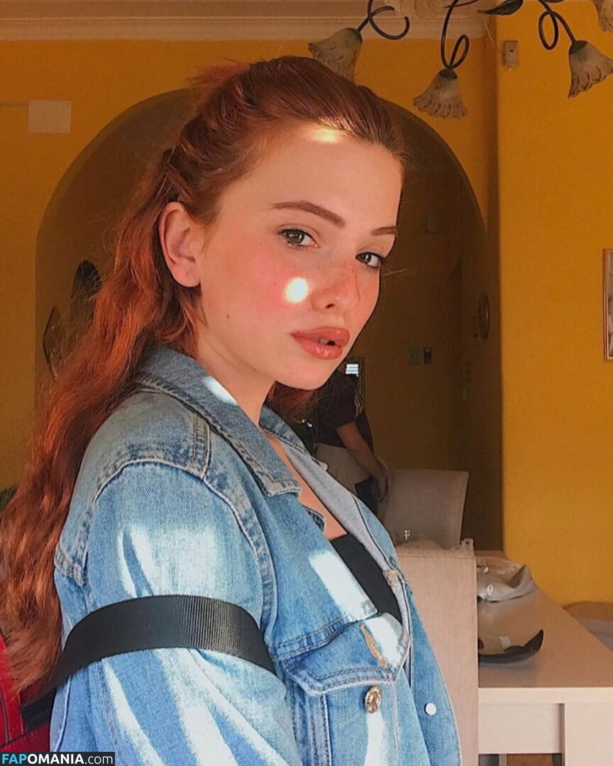 Asia B. Nud OnlyFans  Fotografie scursă #12