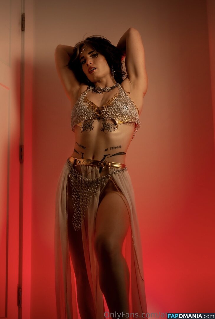 Athena Grimes / athena.cos / pinkemilki Nud OnlyFans  Fotografie scursă #16