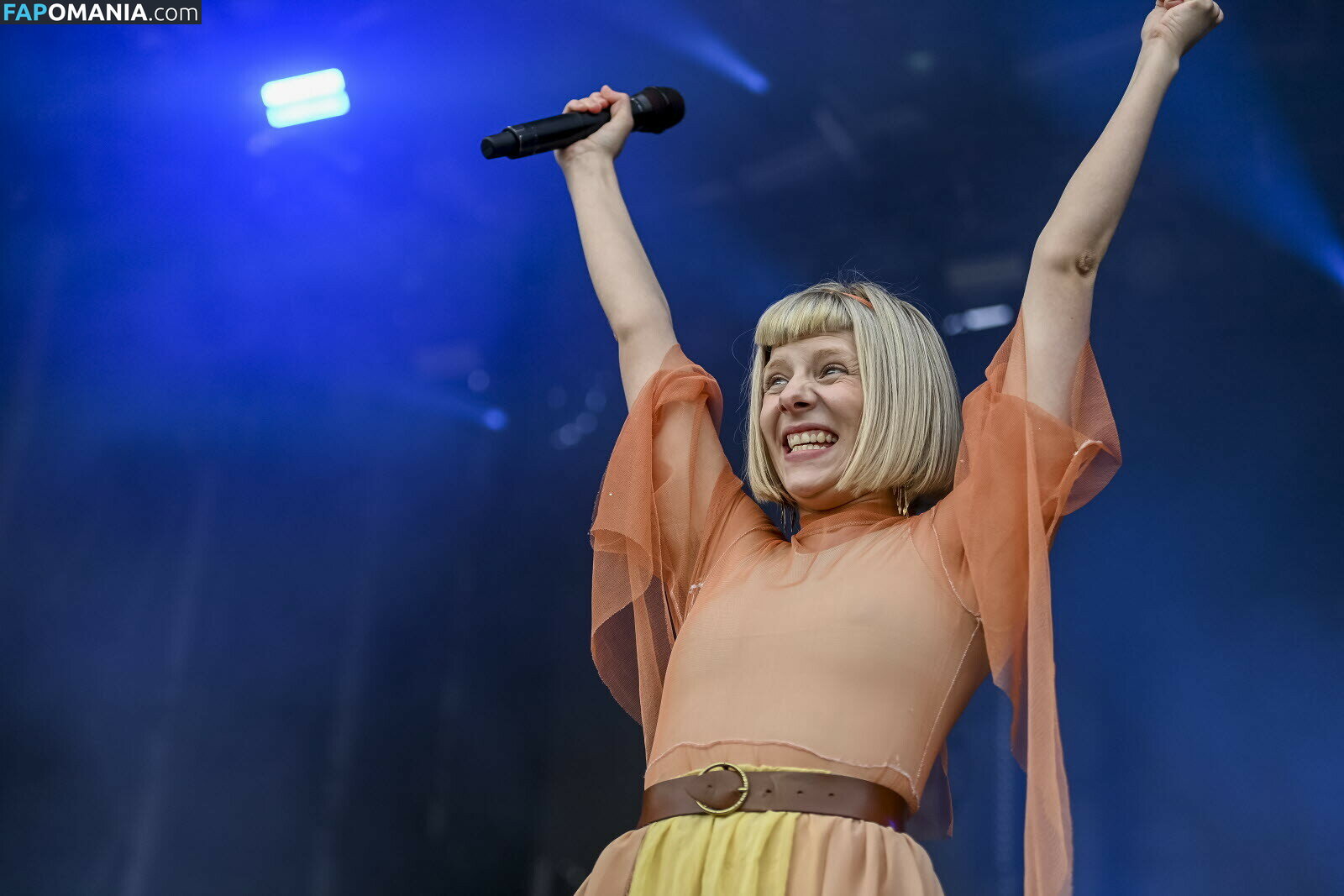 Aurora Aksnes / auroramusic / singer Nud OnlyFans  Fotografie scursă #5