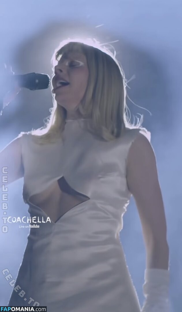Aurora Aksnes / auroramusic / singer Nud OnlyFans  Fotografie scursă #275