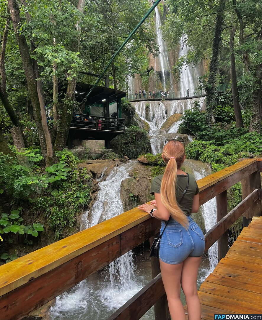 Aurora Menchaca / aurora_mgzz / auroramenchacaoficial / https: Nud OnlyFans  Fotografie scursă #14