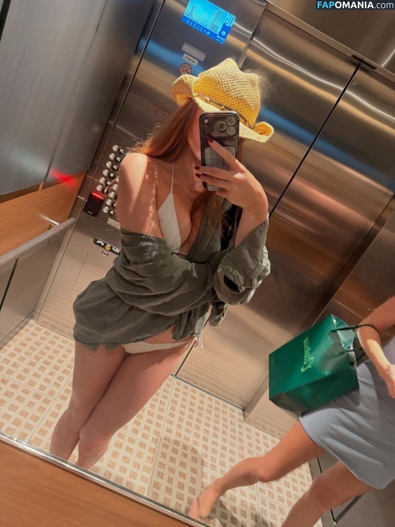 Aurorafoxxxx / scarlettaaurora / ursweetscar / yoursweetaurora Nud OnlyFans  Fotografie scursă #15