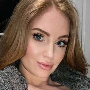 Ava_Isabella