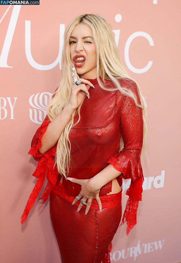 Ava Max / avamax / https: / plharleyquinn Nud OnlyFans  Fotografie scursă #928