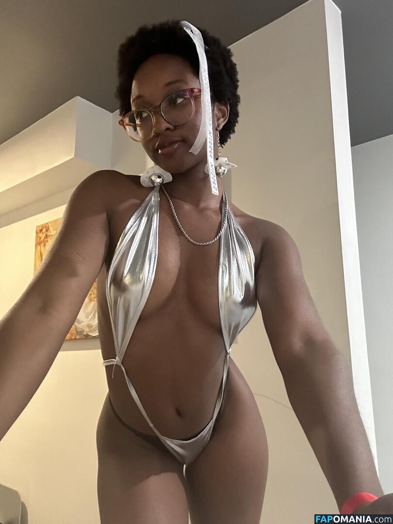 Ava V Marie Nud OnlyFans  Fotografie scursă #4