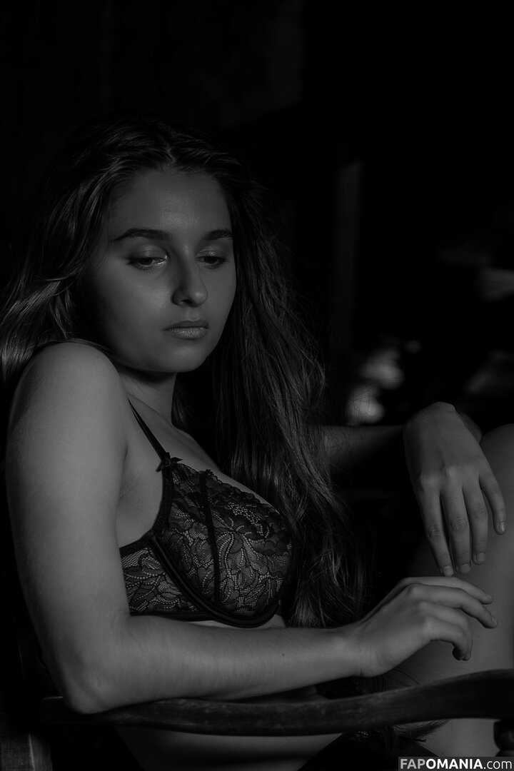 Avrelia Amaris / avreliee Nud OnlyFans  Fotografie scursă #19