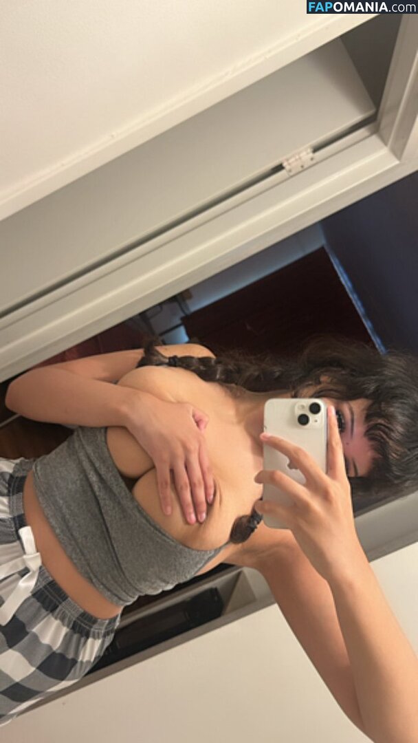 awkitties007 / https: Nud OnlyFans  Fotografie scursă #12