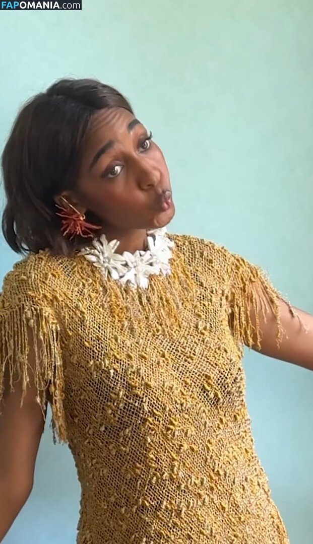 Ayo Edebiri / ayoedebiri Nud OnlyFans  Fotografie scursă #14