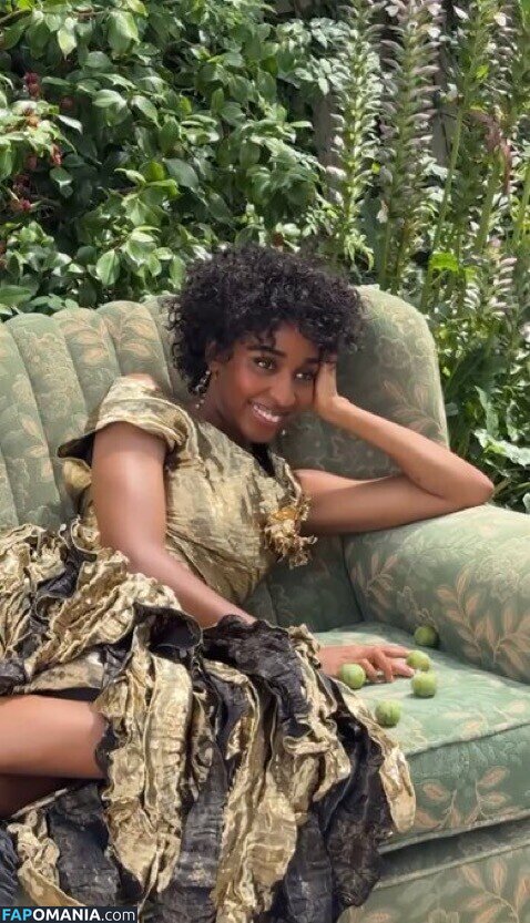 Ayo Edebiri / ayoedebiri Nud OnlyFans  Fotografie scursă #16