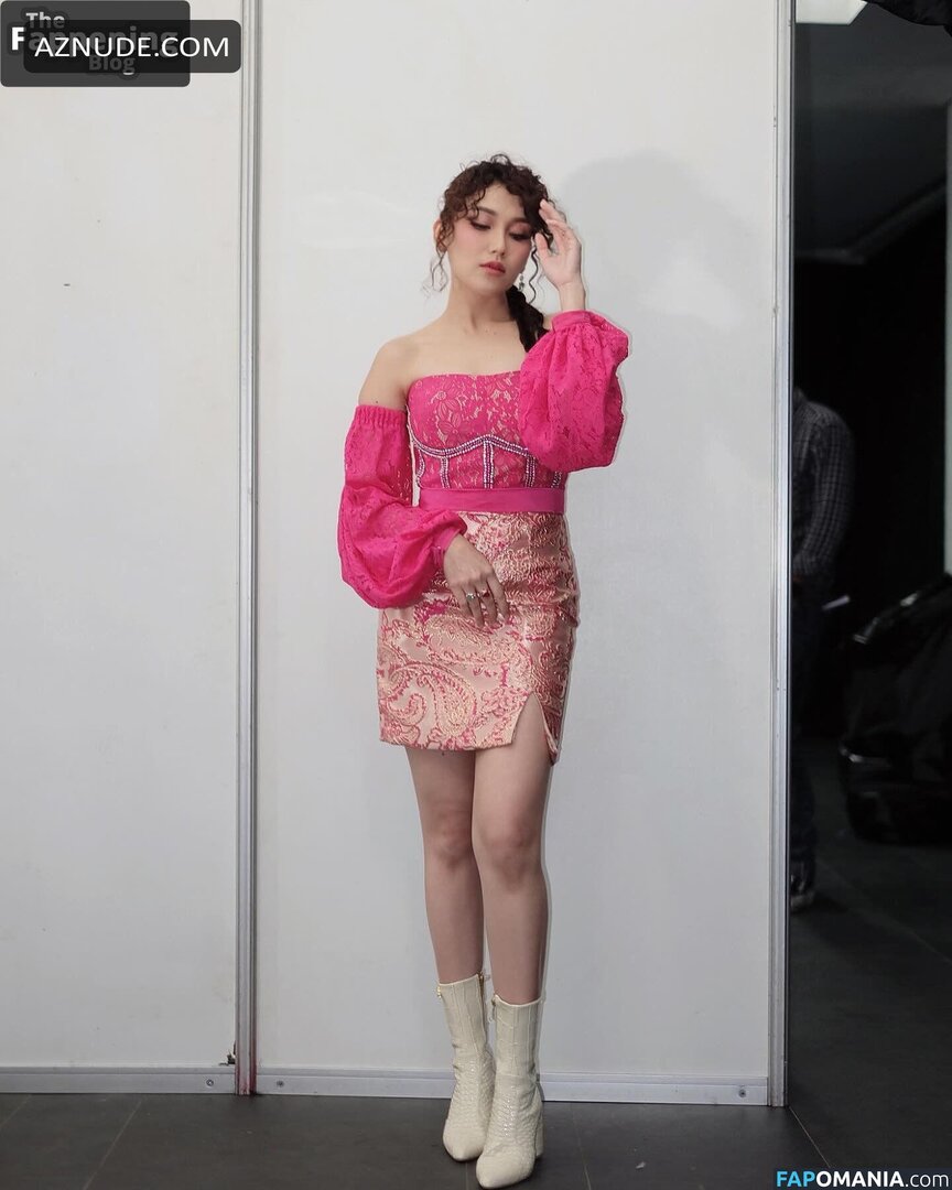 Ayu Tingting Nud OnlyFans  Fotografie scursă #4