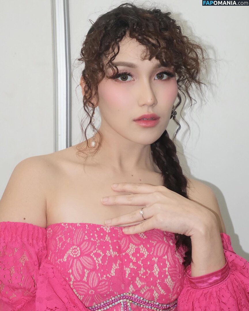 Ayu Tingting Nud OnlyFans  Fotografie scursă #12