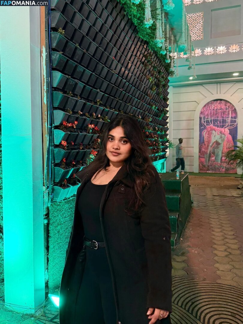 ayushi bhardwaj / ayushi_bhardwajj Nud OnlyFans  Fotografie scursă #6