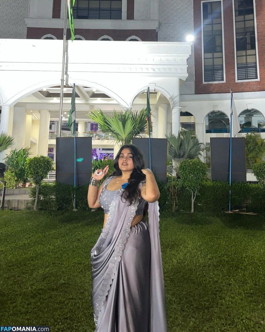 ayushi bhardwaj / ayushi_bhardwajj Nud OnlyFans  Fotografie scursă #12