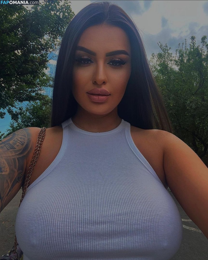 _b_miruna / k.miruu Nud OnlyFans  Fotografie scursă #2