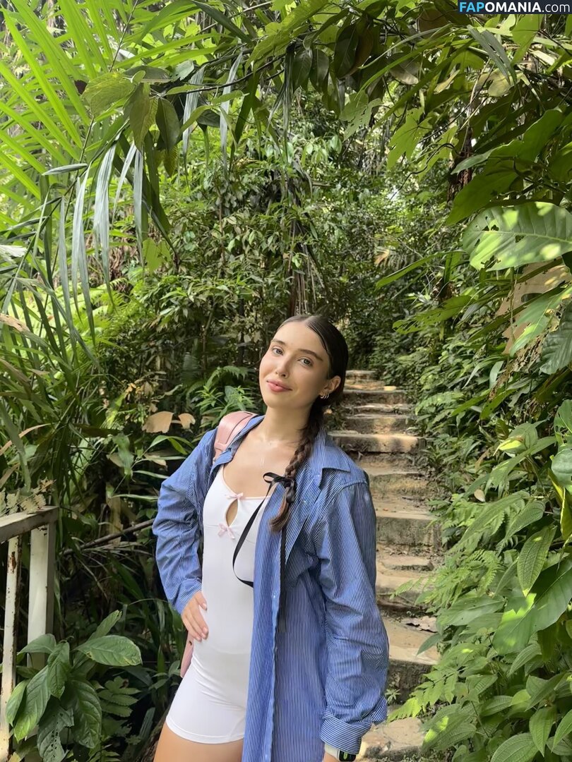 babii_luna Nud OnlyFans  Fotografie scursă #9