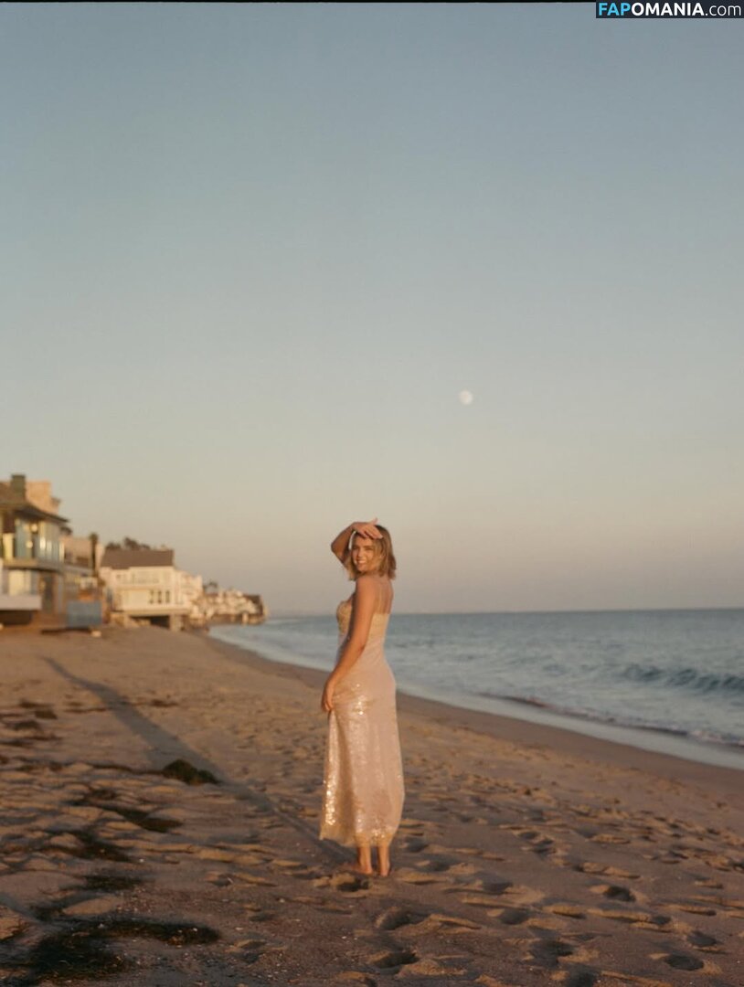 Bailee Madison / baileemadison / bailey_madis0n Nud OnlyFans  Fotografie scursă #5