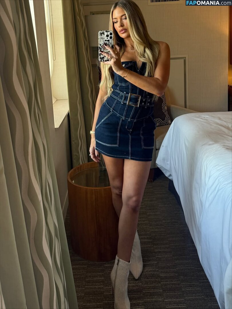 Barbie Blank / Kelly Kelly / thebarbieblank Nud OnlyFans  Fotografie scursă #7