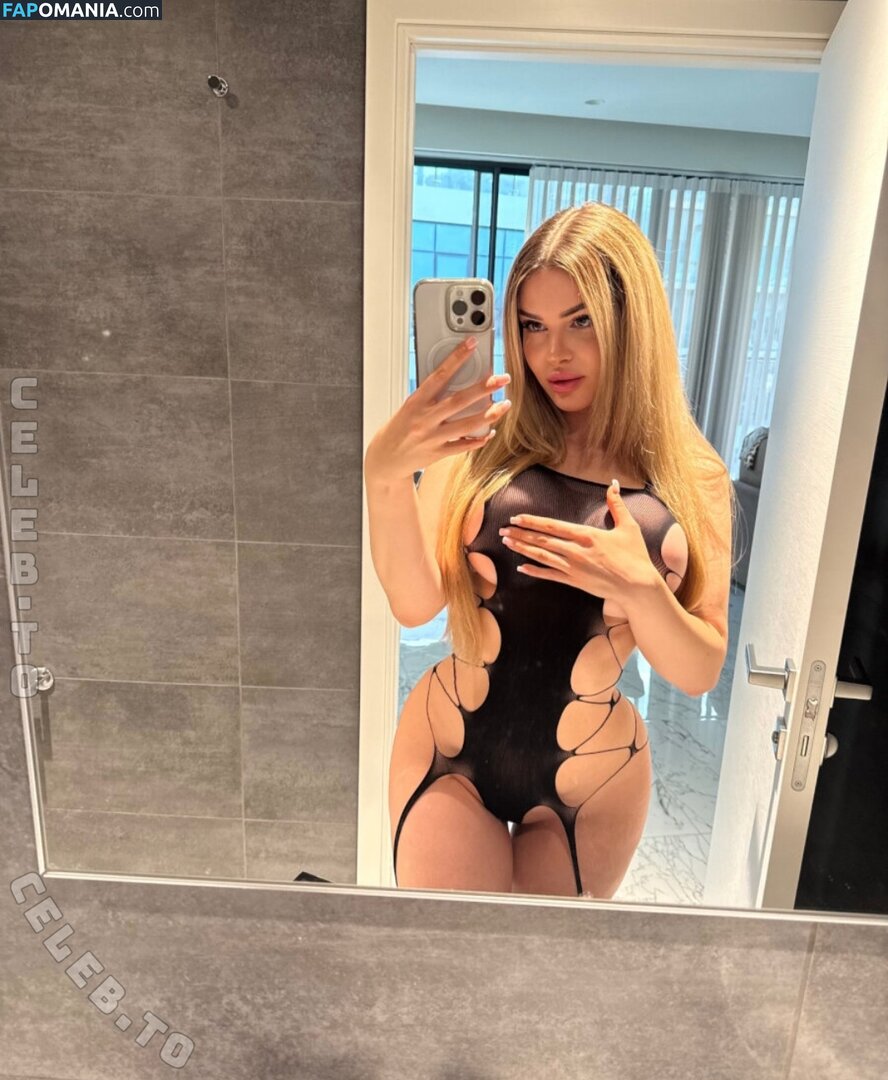 Barbie Stella / Barbiestella / Officalbarbieatella / Stellabarbyy Nud OnlyFans  Fotografie scursă #1