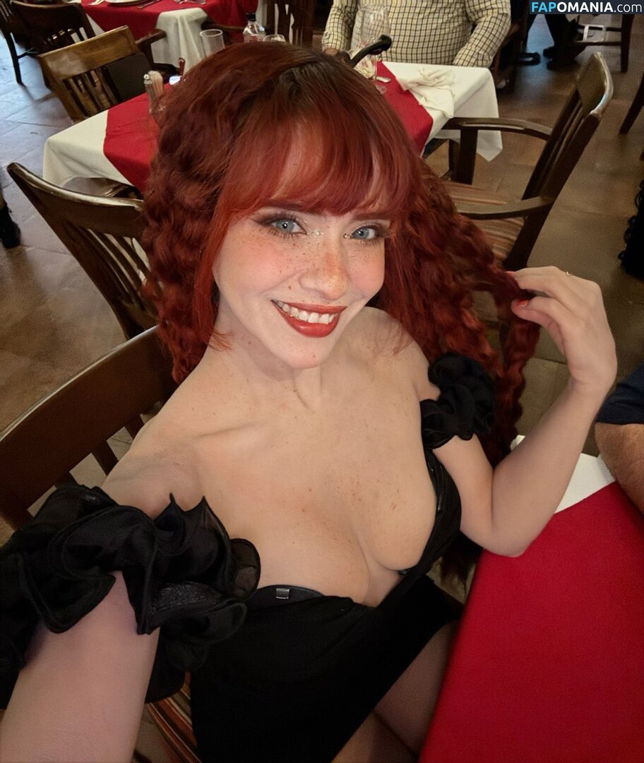 Bella Dueñas Nud OnlyFans  Fotografie scursă #5