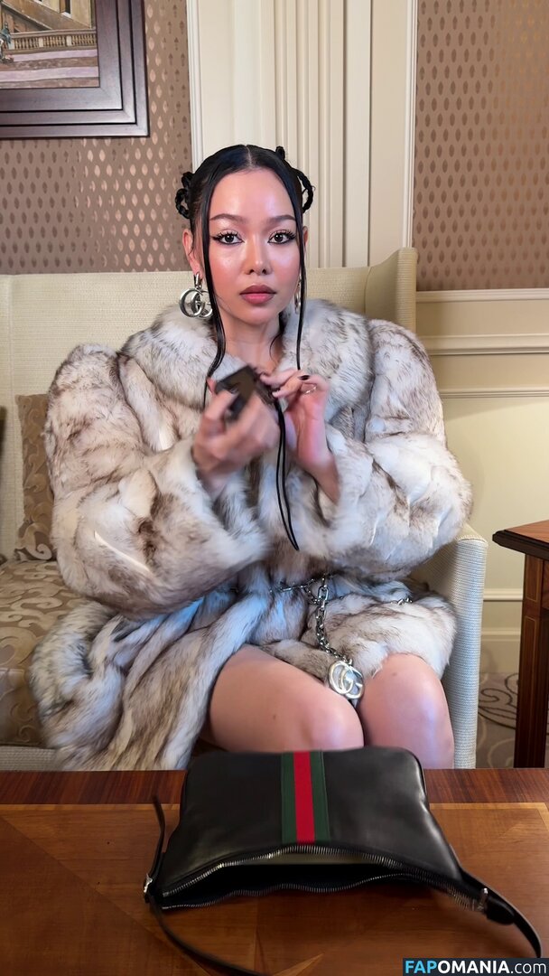 Bella Poarch / bellapoarch / bllapoarch Nud OnlyFans  Fotografie scursă #10