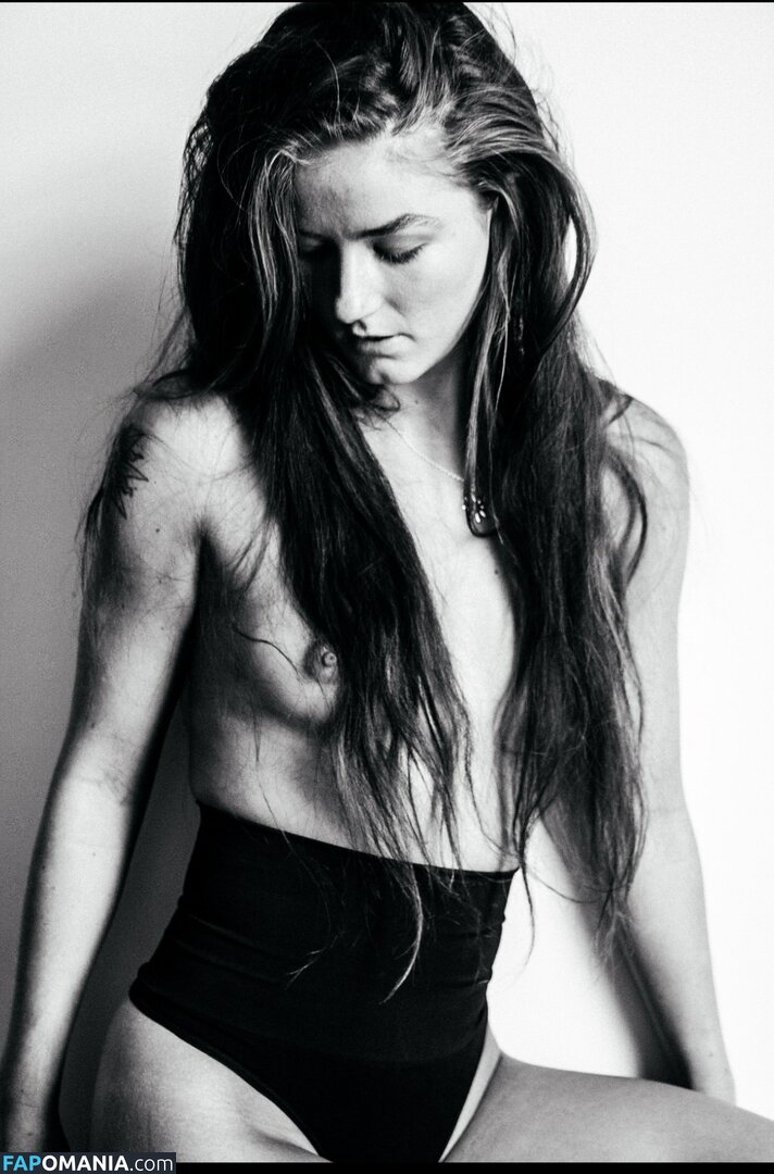 Below Deck Nud OnlyFans  Fotografie scursă #2