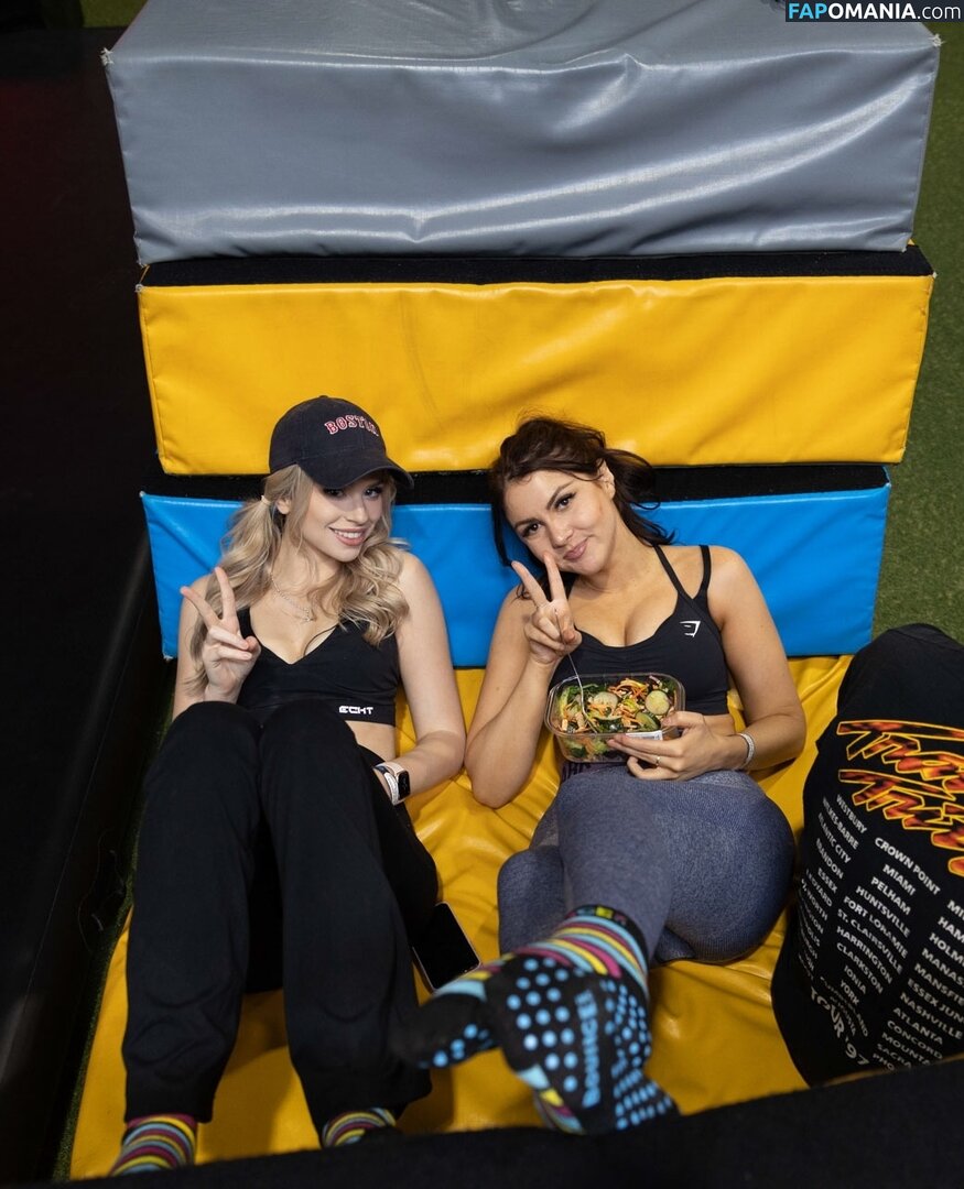 Berticuss / britnyellen / https: Nud OnlyFans  Fotografie scursă #40