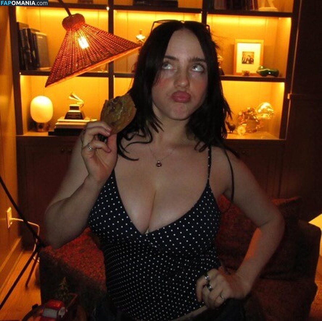 Billie Eilish / Fake / billeeilish / billieeilish Nud OnlyFans  Fotografie scursă #2290