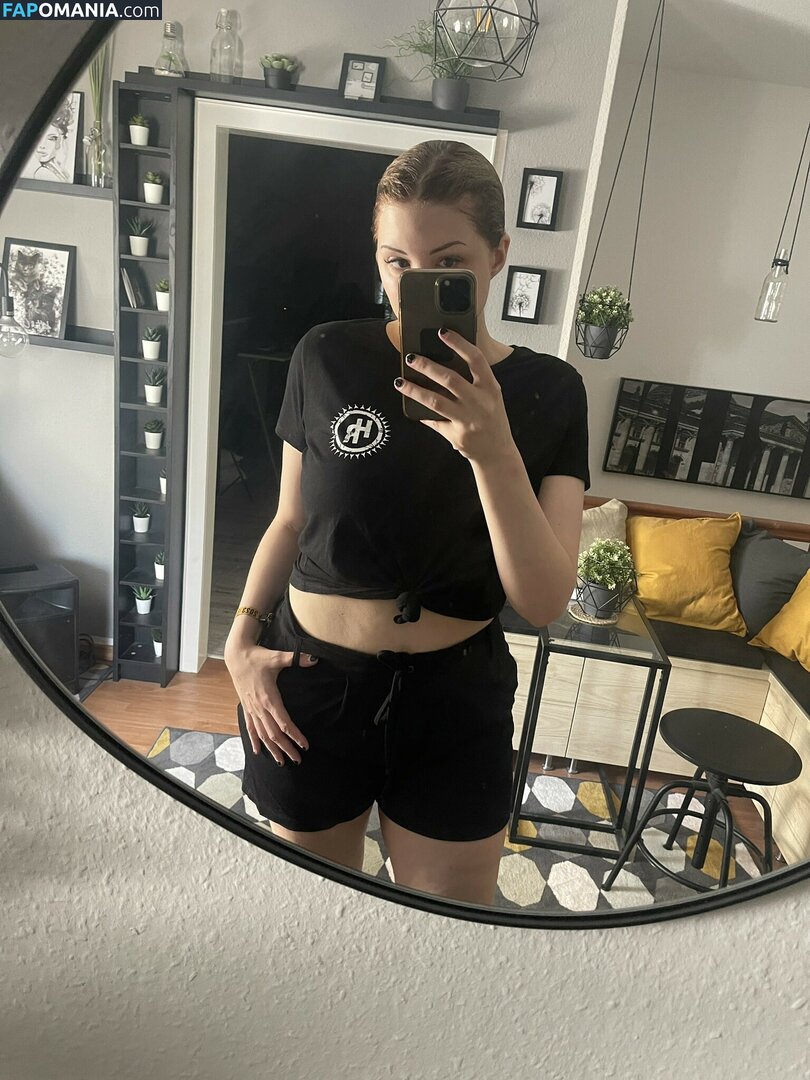 Binamusik / diekittey Nud OnlyFans  Fotografie scursă #4