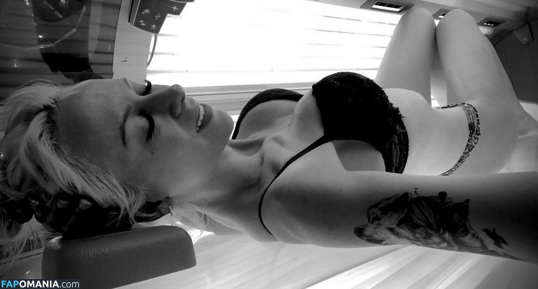 Blondiemissjuly / Julie Hagen / hellomissjulia Nud OnlyFans  Fotografie scursă #9