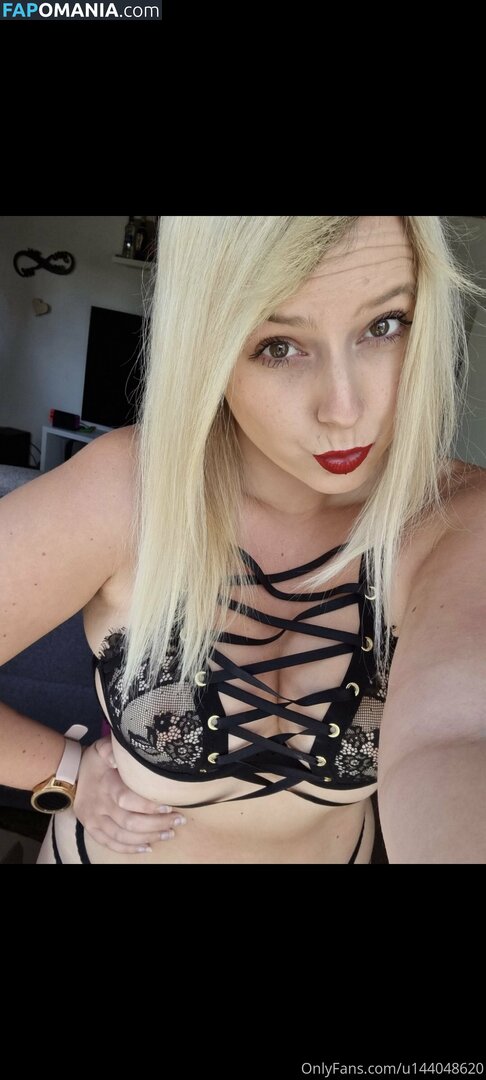 blondigirlll Nud OnlyFans  Fotografie scursă #2