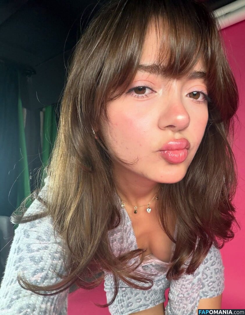 Büşra Zeynep Çetin Nud OnlyFans  Fotografie scursă #8