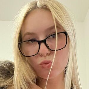 Brazzyblondebhabie