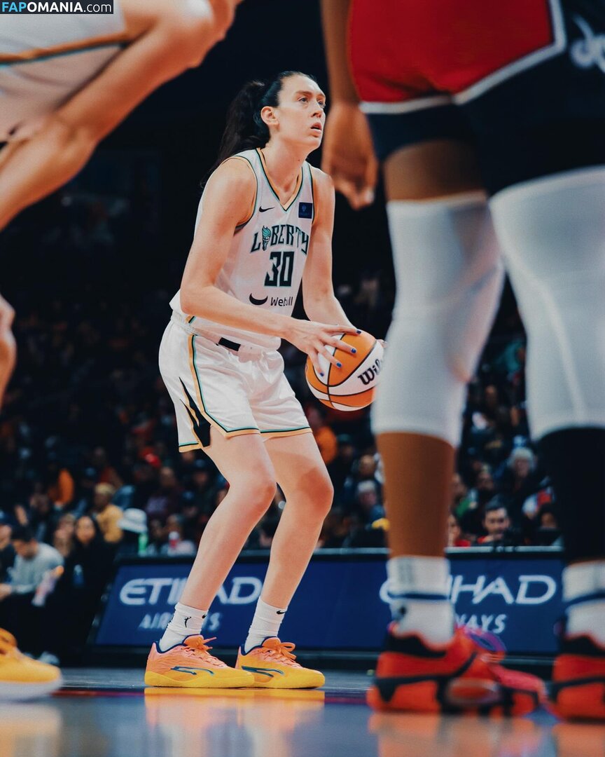 Breanna Stewart / WNBA Player / breannastewart30 Nud OnlyFans  Fotografie scursă #1