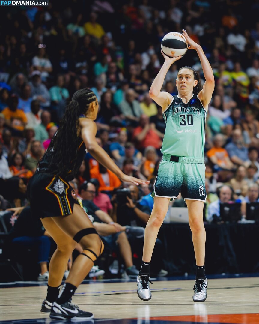 Breanna Stewart / WNBA Player / breannastewart30 Nud OnlyFans  Fotografie scursă #6