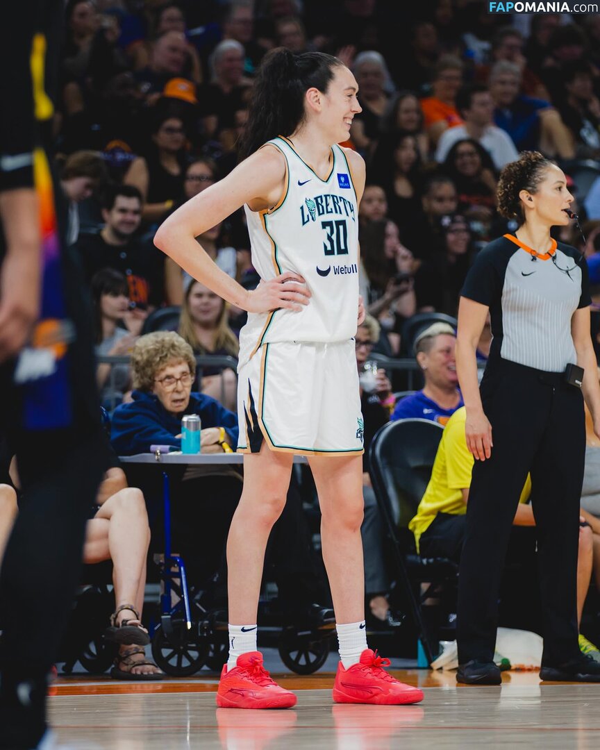 Breanna Stewart / WNBA Player / breannastewart30 Nud OnlyFans  Fotografie scursă #16