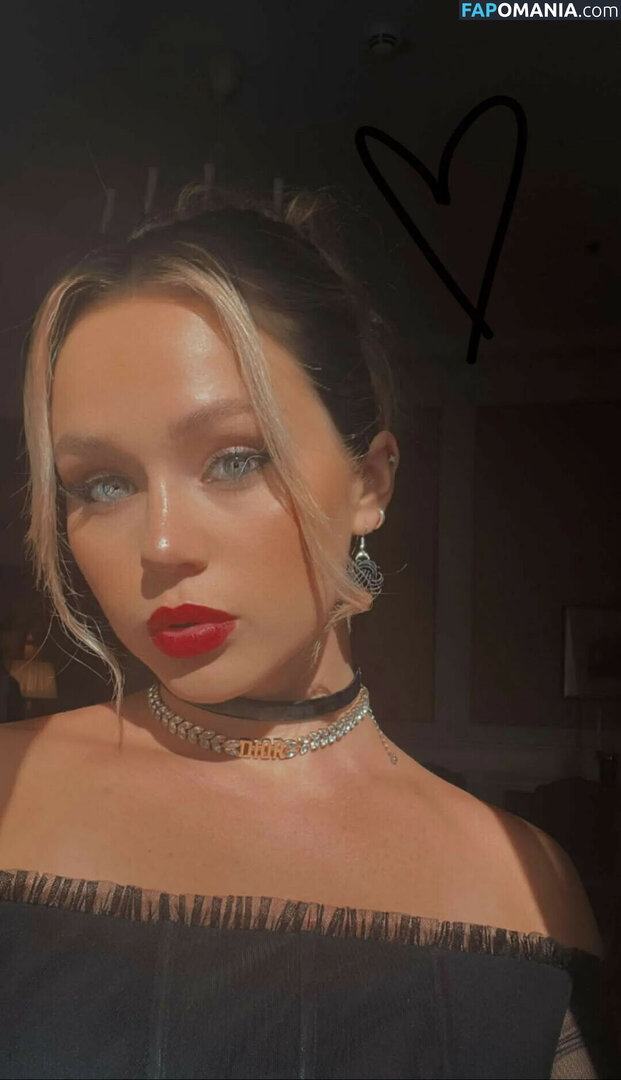 Brec Bassinger / brecbassinger Nud OnlyFans  Fotografie scursă #10